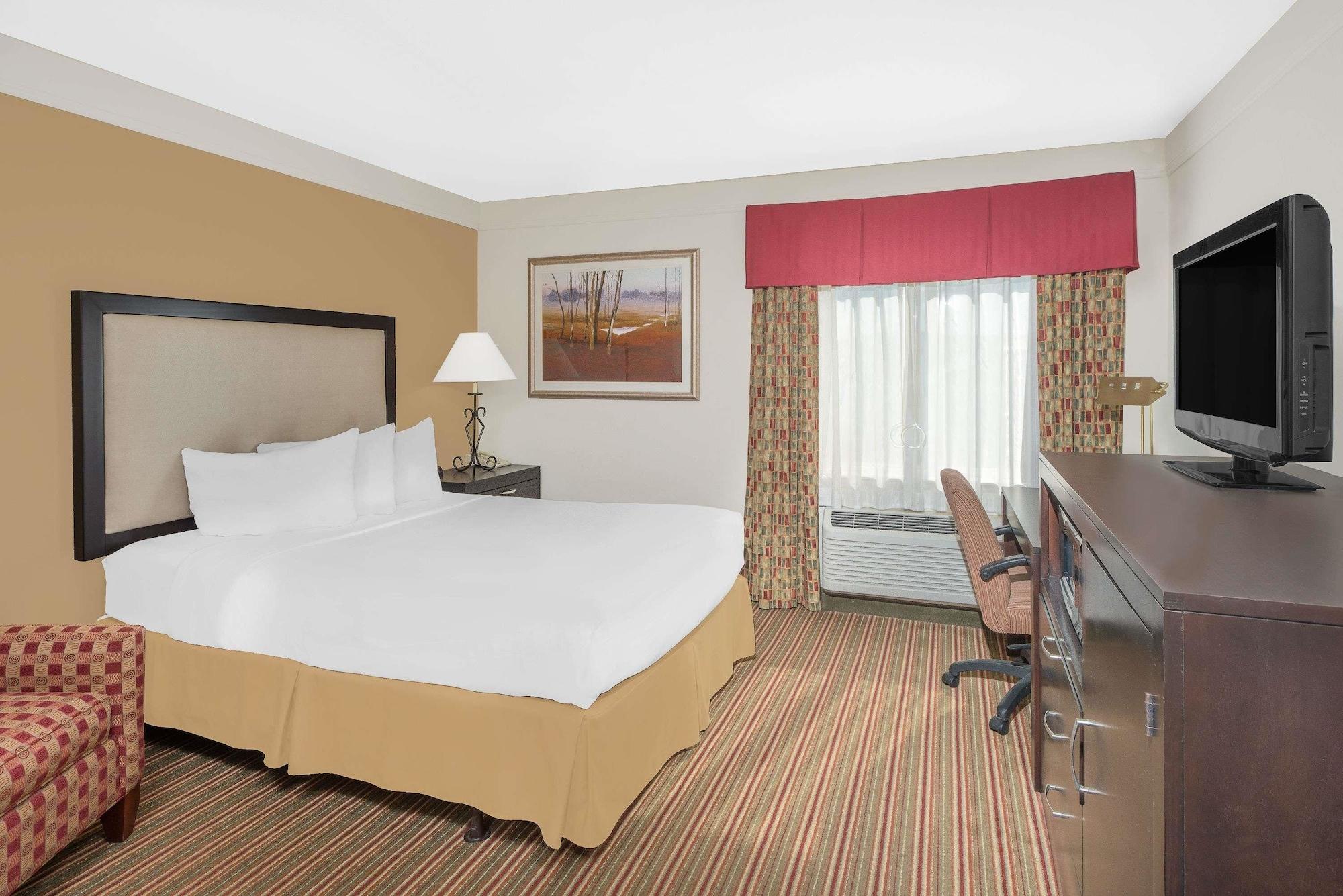 Baymont By Wyndham Litchfield Hotel Buitenkant foto