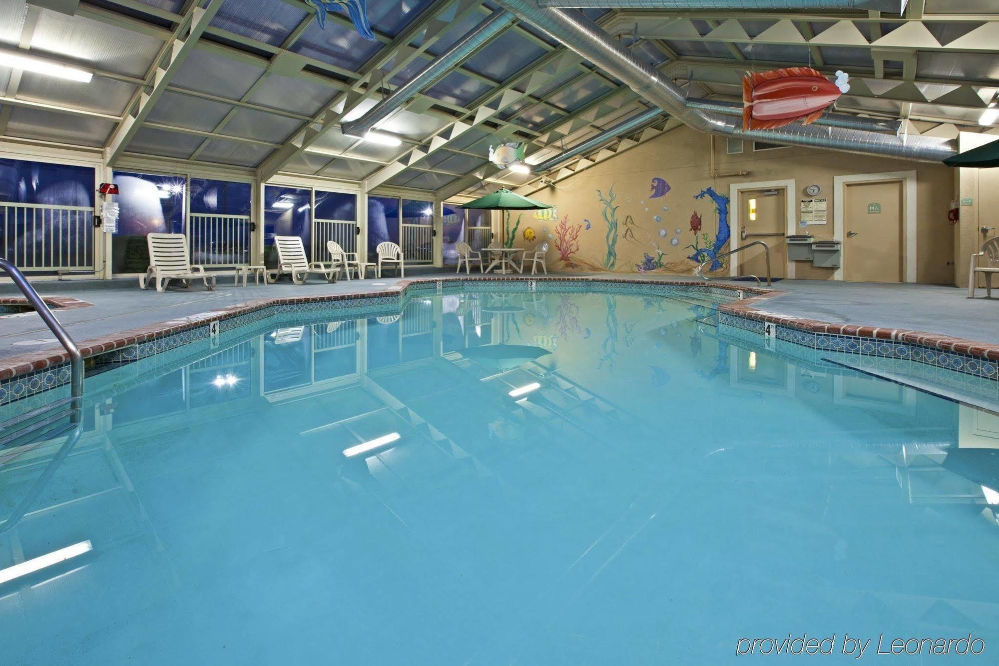 Baymont By Wyndham Litchfield Hotel Buitenkant foto