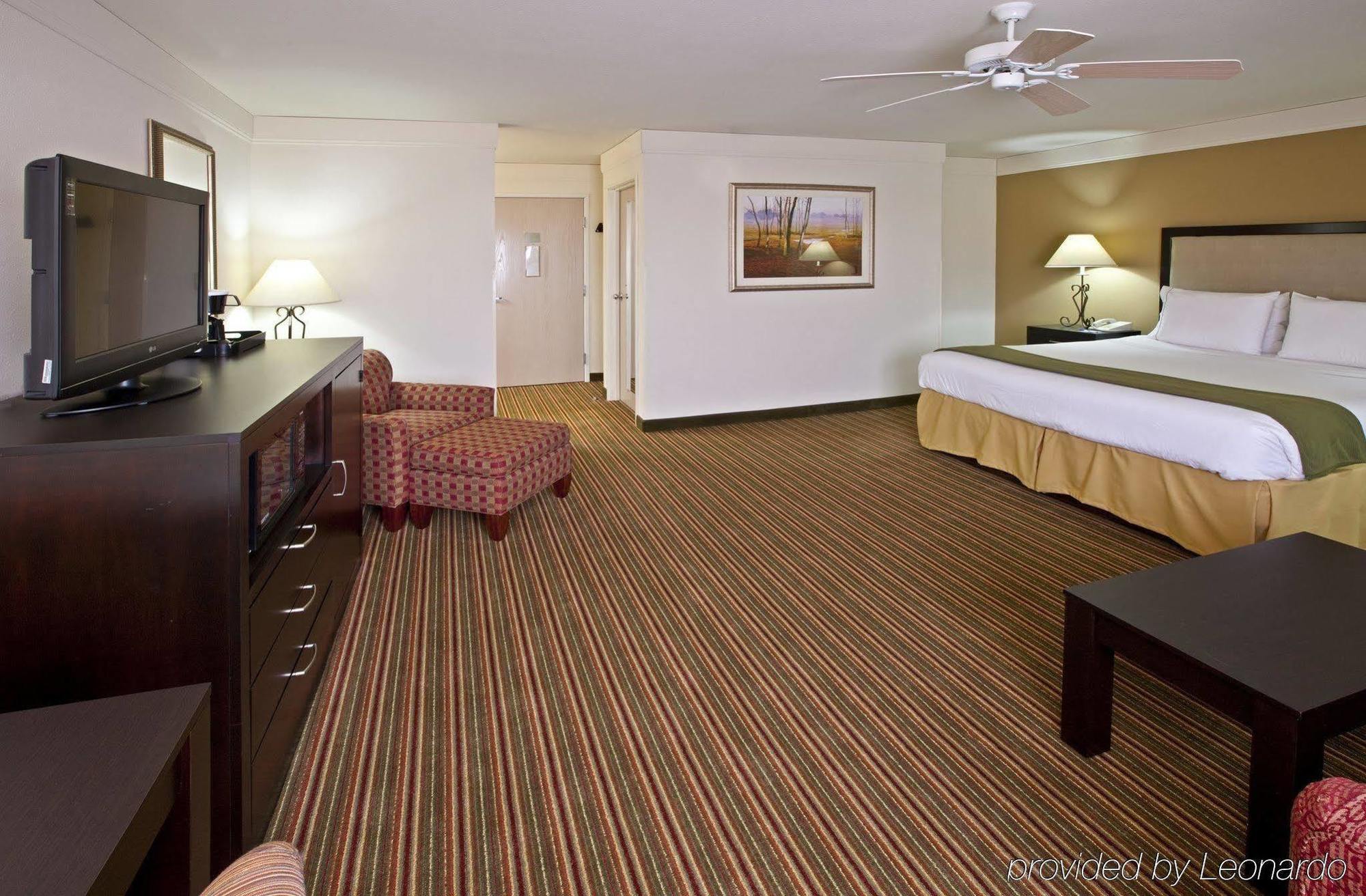 Baymont By Wyndham Litchfield Hotel Kamer foto